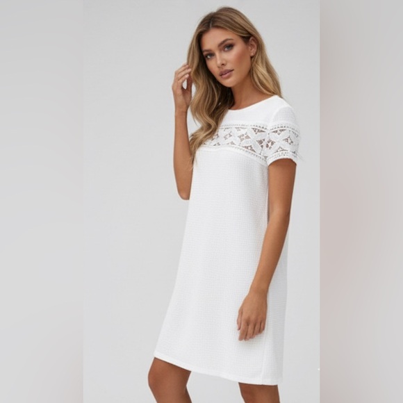 Contrast Guipure Lace Tee Dress White - Picture 3 of 6